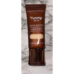 Danessa Myricks Yummy Skin Soothing Serum Skin Tint Foundation - Shade 3